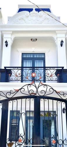 Nhà 1 lầu 1 trệt nhánh hẽm 269 Phú Hòa, Thủ Dầu Một, Bình Dương - 1