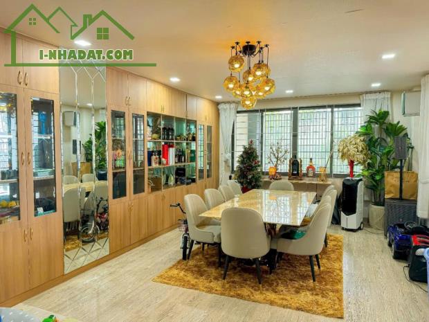 TÒA NHÀ 8 TẦNG THANG MÁY-12.5Mx16M-ĐA CÔNG NĂNG - NGAY ETOWN CỘNG HÒA P.13 TÂN BÌNH - 3