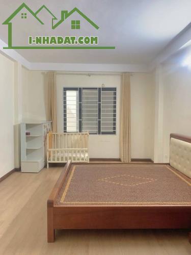 NHÀ ĐẸP LONG LANH-NỘI THẤT ĐẦY ĐỦ, NGÕ THÔNG TỨ TUNG, GẦN CHỢ, GẦN TRƯỜNG-DT 35M*5 TẦNG - 2