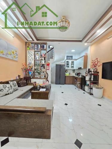 Ô tô qua cửa 5 tỷ 34m Kiến Hưng siêu thị cạnh nhà phố xá kinh doanh cạnh chợ, gần chợ