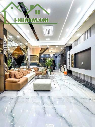 Bán nhà Nguyễn Trãi – Hàng Xóm Royal City – 45m2 x 5T – 8.1 Tỷ