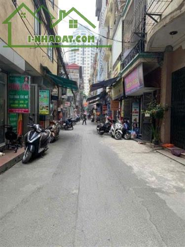 Nhà Phan Văn Trường, Cầu Giấy. 40mx5’ MT 3.8; Giá 15.8 tỷ  PHÂN LÔ Ô TÔ ĐỖ CỬA - NGÕ THÔNG