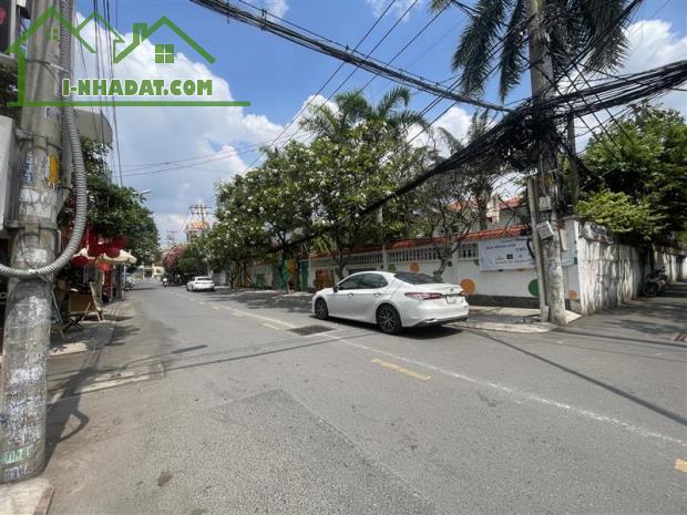 BÁN BIỆT THỰ ĐƯỜNG DƯƠNG QUẢNG HÀM , PHƯỜNG 6 , GÒ VẤP .DT320M , GIÁ 34 TỶ
