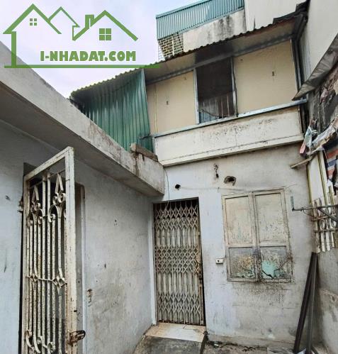 Sang tên nhà C4 Ngô Quyền HĐ, 45mx 4.7m, lô góc, ô tô đỗ cửa giá 6 tỷ. - 2