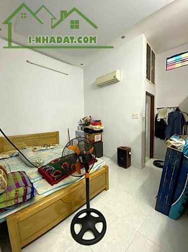 5 TỶ HƠN - NHÀ TÂN PHÚ GIÁP TÂN BÌNH - 2 CĂN RA MẶT TIỀN - DT 4*12M - ĐÚC 2 TẤM 3PN ĐẸP - 2