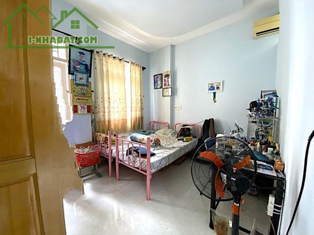 5 TỶ HƠN - NHÀ TÂN PHÚ GIÁP TÂN BÌNH - 2 CĂN RA MẶT TIỀN - DT 4*12M - ĐÚC 2 TẤM 3PN ĐẸP - 4