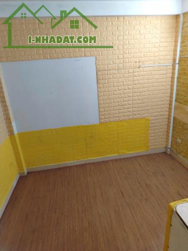 Cho thuê nhà ngõ 1 Bùi Xương Trạch, Thanh Xuân, 4 tầng x 35m2, 3 ngủ, 9 Triệu KD on, ở - 3