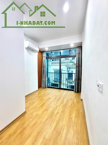 Bán nhà tập thể phố Hồng Mai, Hai Bà Trưng DTSD 70M, 3 ngủ, 2vs giá 2.75 tỷ, 25m ra ô tô - 2