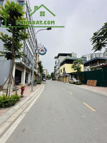 HIẾM! Đất mặt phố Vo Trung, vỉa hè ô tô tránh, kinh doanh, 225m, MT 10m, nhỉnh 32 tỷ