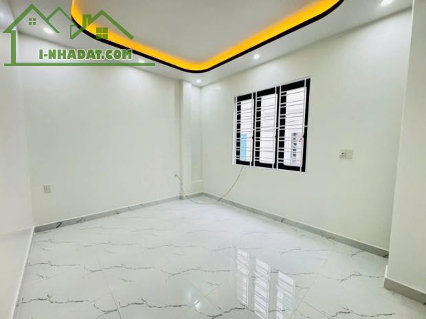 Bán nhà Trại Lẻ, Diện tích 40m 4 tầng mới tinh, Giá 2.9 tỉ - 3