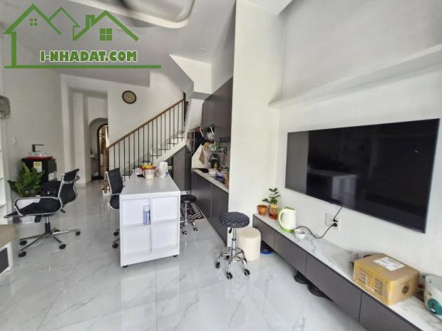 Nhà 3tầng siêu đẹp Đ100A,Lê Văn Việt,Tân Phú,Q9-nhỉnh 5ty💥 - 1
