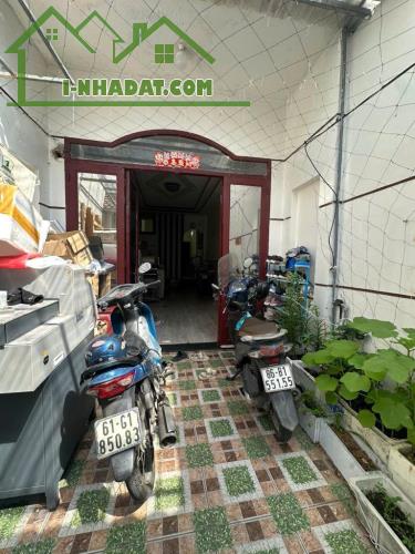 BÁN NHÀ MẶT TIỀN TRUNG MỸ TÂY QUẬN 12, 100m2 - 2 TẦNG - NỞ HẬU TÀI LỘC - GIÁ NHỈNH 5 TỶ