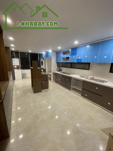 BÁN NHÀ MẶT PHỐ LẠC LONG QUÂN, TÂY HỒ. 30M2 5T MT 4M GIÁ 18 TỶ- 0978834597. SIÊU PHẨM MẶT - 2