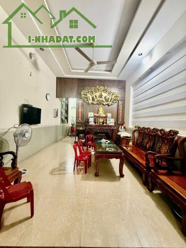 Nhà sang trọng đường 7m thông 1 trệt 2 lầu mái đúc btct nguyễn ảnh thủ TCH - 1