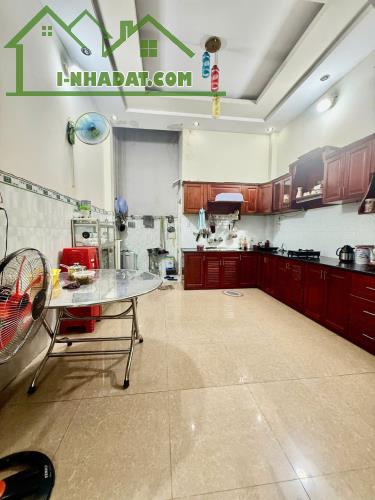 Nhà sang trọng đường 7m thông 1 trệt 2 lầu mái đúc btct nguyễn ảnh thủ TCH - 4