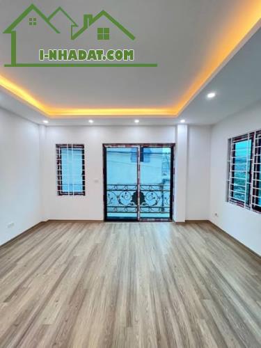 NHÀ LÔ GÓC 57M² - MẶT TIỀN 6.5M - 5 TẦNG MỚI XÂY - GIÁ NHỈNH 6 TỶ - KINH DOANH ĐỈNH - 3
