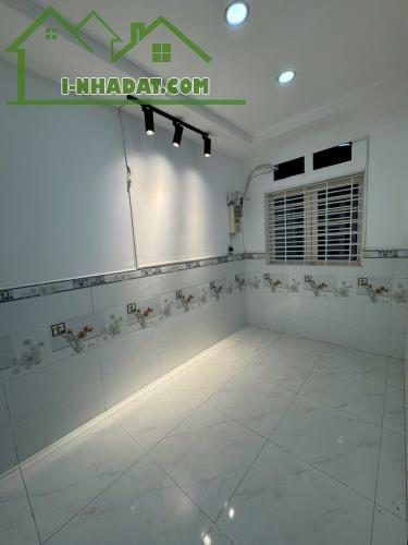 Nhà xinh 1 lầu sổ hồng riêng 3 phòng ngủ dành cho gia đình tân thới hiệp 09 - 4
