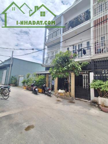 2 TỶ HƠN SỞ HỮU NHÀ 3 TẦNG – HẺM XE TẢI – GẦN CHỢ TRƯỜNG