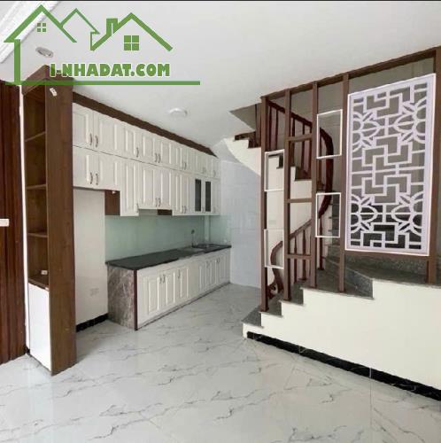 CHỦ MÓT BÁN GIẢM CHỈ CÒN 6,2 TỶ – NHÀ 5 TẦNG LÔ GÓC BÁT KHỐI