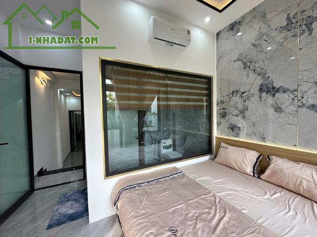 Cần bán nhà 3 tầng kiệt oto đường Lê Độ , giá sập hầm chỉ hơn 4 tỷ. - 1