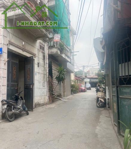NHÀ ĐẸP 5 TẦNG PHỐ NHUỆ GIANG - Ô TÔ ĐỖ CỔNG - KINH DOANH TỐT - PHỐ LỚN HÀ ĐÔNG