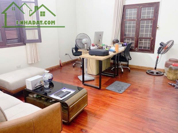 ĐỘI CẤN - BA ĐÌNH - LÔ GÓC 3 THOÁNG -  Ô TÔ TRÁNH - TRƯỚC NHÀ 10 OTO ĐỖ - 2