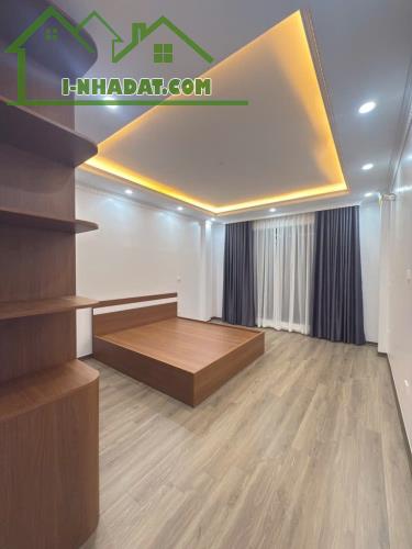 Nhà đẹp phố Cầu Giấy - 6 tầng thang máy - gần ngay Công viên Thủ Lệ - 3