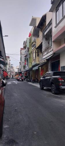 # Nhà 2 MT Kinh Doanh trước sau, đường 5.5m gần Đỗ Quang, 70m2, 2 căn nhà riêng biệt, 6.x - 2