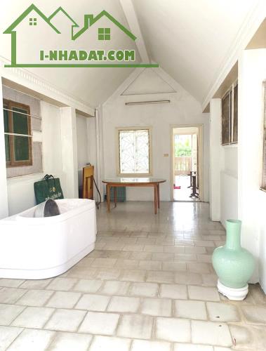 BÁN NHÀ NGÕ TO NHƯ PHỐ - 463 ĐỘI CẤN - 64M2 - 5 TẦNG - GẦN PHỐ - GẦN Ô TÔ - 17 TỶ - 1