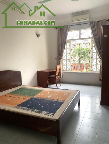 BÁN NHÀ NGÕ TO NHƯ PHỐ - 463 ĐỘI CẤN - 64M2 - 5 TẦNG - GẦN PHỐ - GẦN Ô TÔ - 17 TỶ - 3