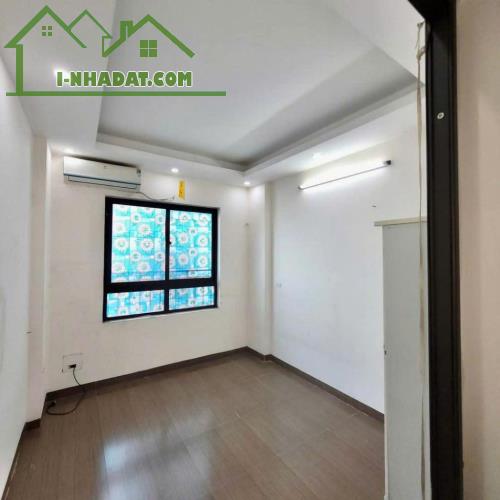+ yên nghĩa hà đông 34m hai mặt thoáng,dân xây 3 tầng,giá hơn 3 tỷ ! - vị trí Trung tâm, k