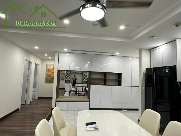 Chính chủ nhờ bán căn hộ chung cư cao cấp dự án 136 Hồ Tùng Mậu 145m2, 3PN, full nội thất - 3