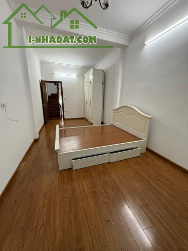 Bán nhà phân lô Lê Trọng Tấn 40m2, 5 tầng, ngõ ô tô, kd, 5m ra phố, chỉ 12.5 tỷ.