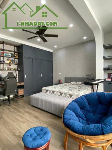 Bán nhà Nghi Tàm, Tây Hồ 100m2, 5T, mặt tiền 9m nhà cực chất nội thất tiền tỷ gần Hồ Tây - 2