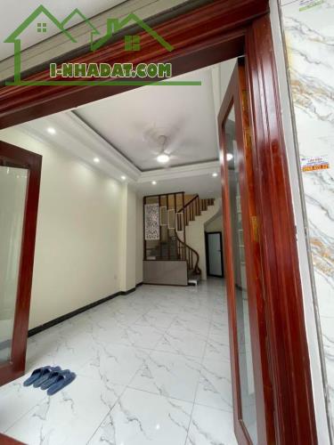 BÁN NHÀ PHỐ NAM DƯ - HOÀNG MAI - Ô TÔ
ĐỖ CỬA - NHÀ ĐẸP CAO CẤP - NGÕ THÔNG -
GẦN PHỐ - 2