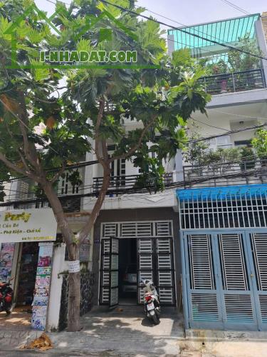 Bán nhà 3 tầng mặt tiền đường Mê Linh. Khu bàn cờ Nha Trang. Gần biển giá chỉ 9,5 tỷ