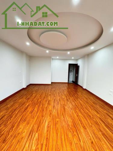 BÁN nhà 15.8 tỷ tại Định Công Thượng Hoàng Mai HN diện tích 50m2,nhà 7 tầng,mặt tiền 4m - 4