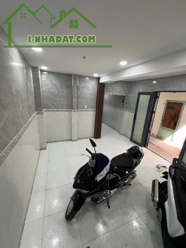 Cần bán căn nhà đường Số trung tâm Quận 3 chỉ 3,99 Tỷ - 1