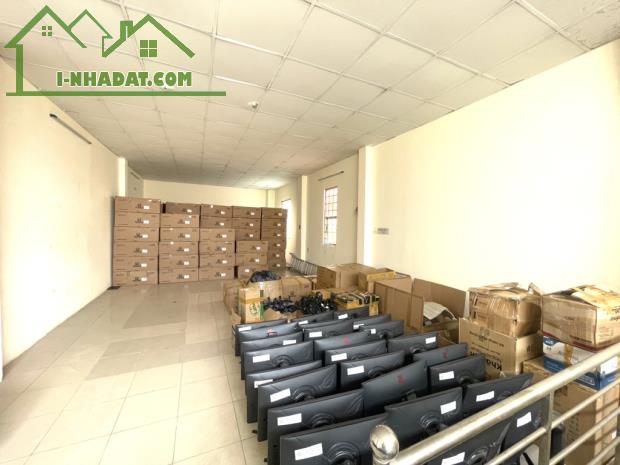 Bán nhà mặt tiền kinh doanh Phạm Văn Bạch, dt 200m2 chỉ 2x tỷ - 1