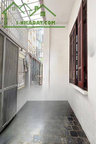 Bán cặp liền kề 106 ngõ Hoàng Quốc Việt, Cầu Giấy, 140m2, 4 tầng, mặt tiền 11m, chỉ 56 tỷ - 2