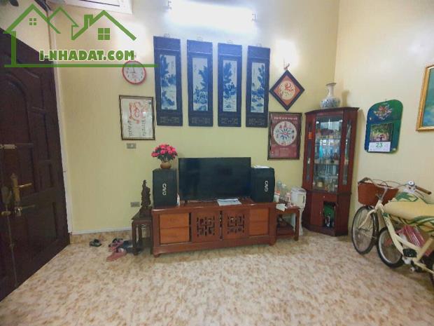 SIÊU HIẾM BÁN NHÀ MẶT PHỐ HÀNG VẢI  PHỐ CỔ HOÀN KIẾM  VỊ TRÍ KINH DOANH VÀNG.DIỆN TÍCH: - 1