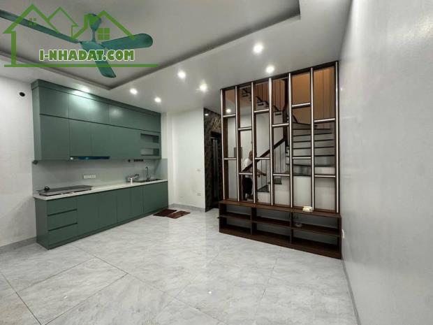 Bán nhà Âu Cơ 35m², 5 tầng thang máy, Lô góc 3 thoáng, ba gác phi, full công năng 11.x tỷ - 1