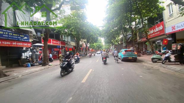 BÁN NHÀ DÂN XÂY NGUYỄN VĂN CỪ 40M, 4T, MT3.8M, Ô CHỜ THANG MÁY, CÁCH 15M Ô TÔ TRÁNH. - 1