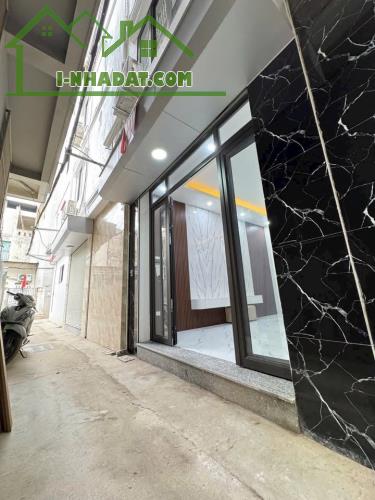 Căn Góc 30m2* 5 tầng*6.8 tỷ 60m ra đường oto-22/18/3 Phố Lụa- Phường Vạn Phúc - 1