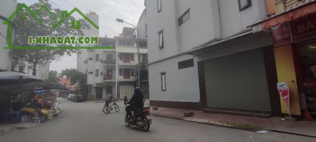 Bán nhà đối diện Tổng Cục 5 Yên xá ,vị trí Kinh Doanh đắc địa ,32/36m2 5 tầng 10,850 tỷ - 2