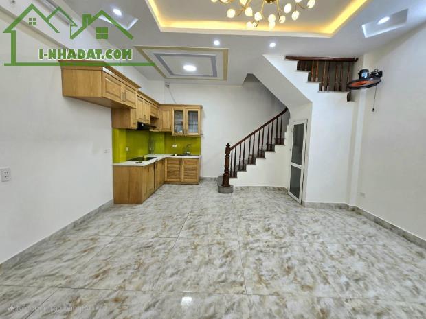 Bán nhà Tân Mai – 35m² – 5 tầng – mặt tiền rộng 4.9m – gần ô tô – giá 7.5 tỷ - 1