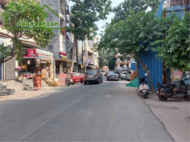 Mặt Phố Bồ Đề dtích 240m,3 tầng,mt 6m,đg ô tô tránh,sân vườn,gara,kdoanh,giá 49.x tỷ - 1