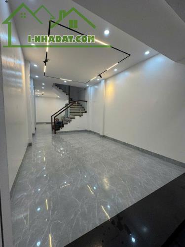 NHÀ CẦU GIẤY - NHÀ ĐẸP - OTO - KINH DOANH DT 46m2 6 tầng MT 3.6m Giá 16.8 tỷ
