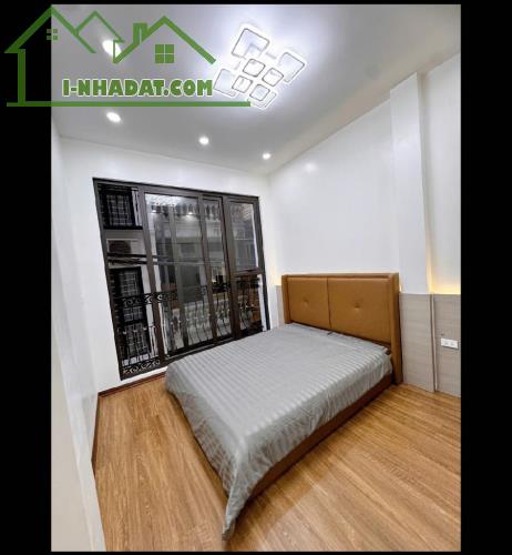 bán nhà 5 tầng ,full nội thất , thang máy kính sịn  sò - 4