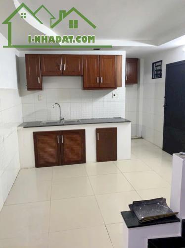 Bán nhà góc 2 tầng Cư xá Đô Thành P4Q3. 7.2 tỷ - 2